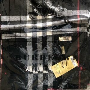 Burberry designer scarf